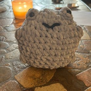 Crochet Frog Stuffy